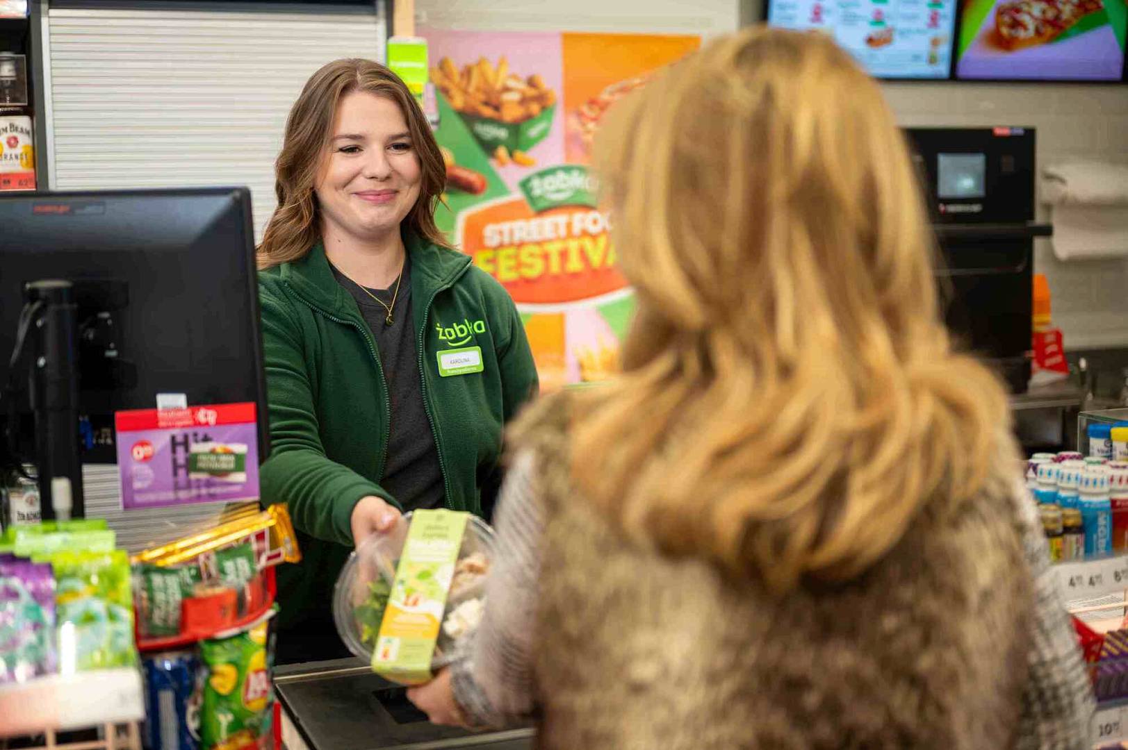 Jak otworzyć Żabkę bez lokalu w Koninie?